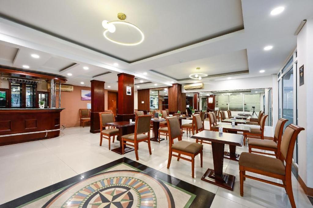 New Sunny 1 Q7 By Bay Luxury * TP. Hồ Chí Minh